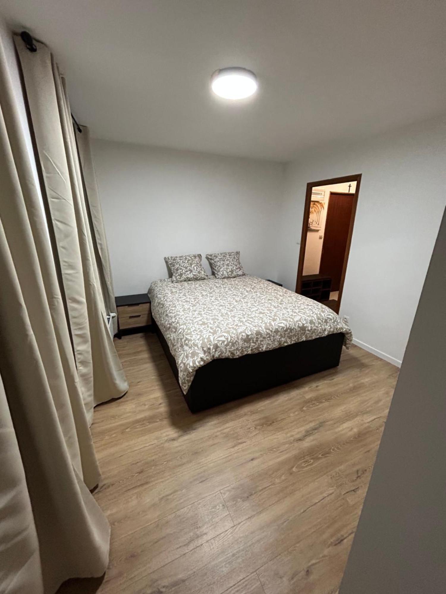 Appartement Hyper Centre Diamerisma Charleville-Mézières Exteriör bild